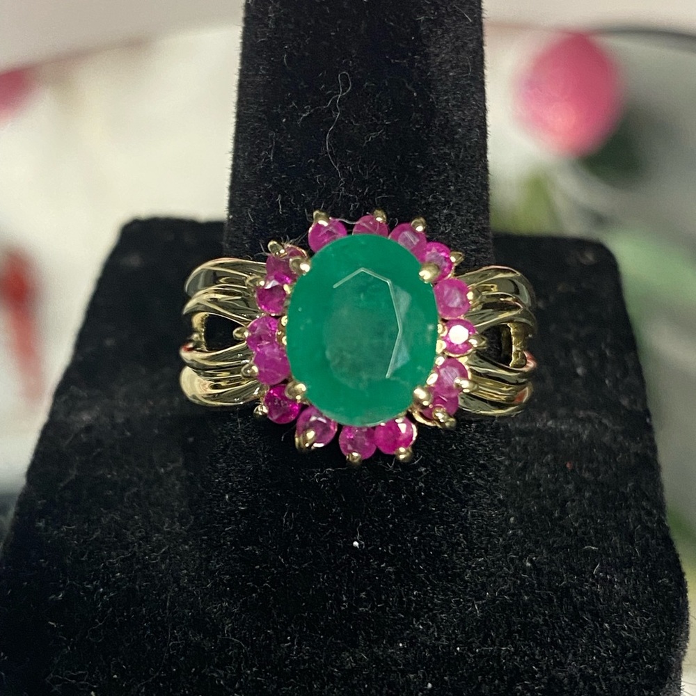 Vintage 14k Yellow Gold Emerald & Ruby Ring